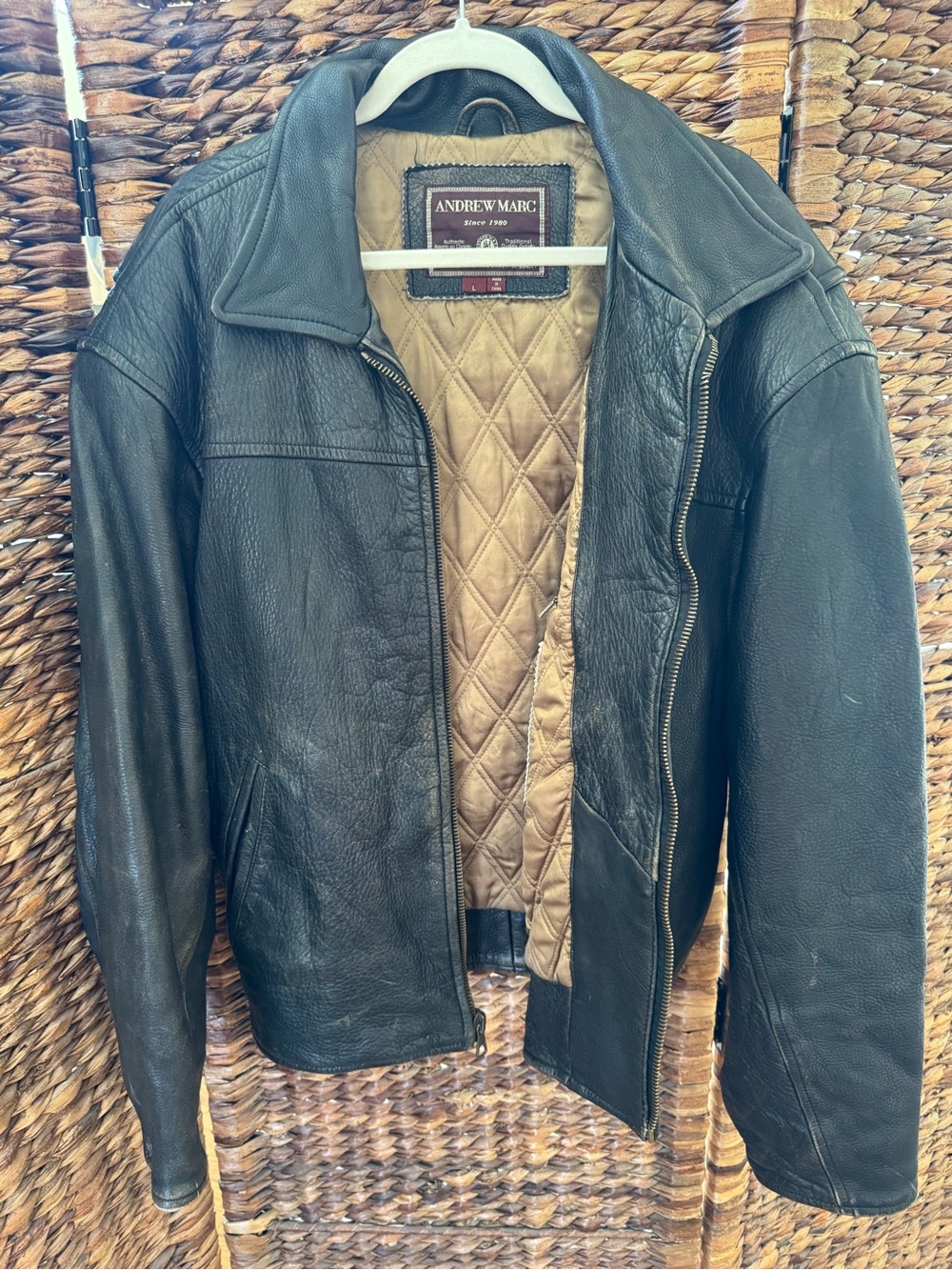 Andrew Marc Distressed Leather Bomber Jacket Thinsulate Lined Size L Vintage